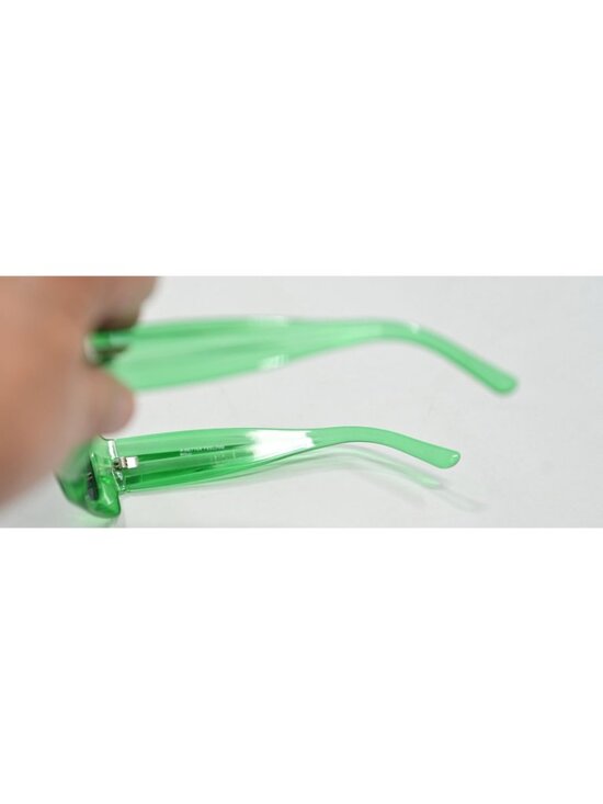 A Better Feeling Bolu Sunglasses in Emerald Green main image 4